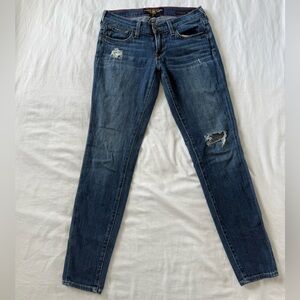 Lucky Brand Charlie Capri Skinny Jeans Dark Wash Distressed Size 0